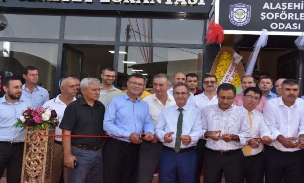 Alaşehir Şoförler Odası yeni hizmet binasına taşındı